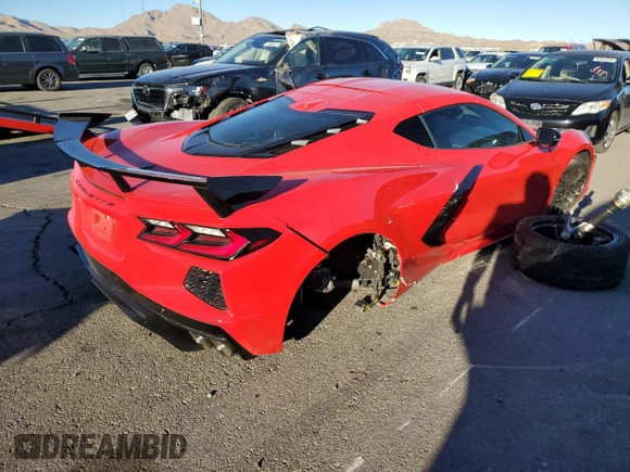 2020 Chevrolet Corvette 2LT with VIN 1G1Y72D46L5104435, listed as a Copart auction lot 84253844 with 0 mi miles and Salvage Title. Bid and sale history available at carsss.com. Image 3.