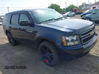 2012 Chevrolet Tahoe Commercial z VIN 1GNLC2E02CR315009, wystawiony jako IAAI lot #42525280 z przebiegiem 232 254 mil mil oraz . Historia ofert i sprzedaży dostępna na DreamBid. Obrazek 1.