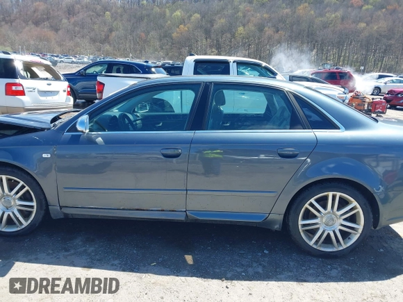 2007 Audi S4 z VIN WAUGL78E47A030571, wystawiony jako IAAI lot #41969041 z przebiegiem 170 319 mil mil oraz . Historia ofert i sprzedaży dostępna na DreamBid. Obrazek 15.