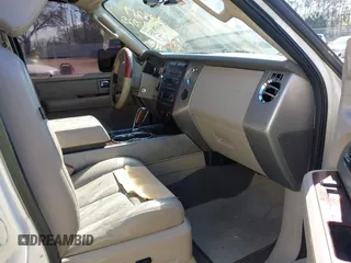 2008 Ford Expedition EL Limited with VIN 1FMFK195X8LA08217, listed as a IAAI auction lot 41638362 with 259,569 mi miles. Bid and sale history available at carsss.com. Image 5.