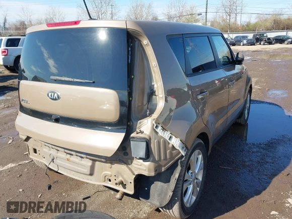 2015 Kia Soul + with VIN KNDJP3A53F7198844, listed as a IAAI auction lot 41903997 with 158,833 mi miles. Bid and sale history available at carsss.com. Image 4.