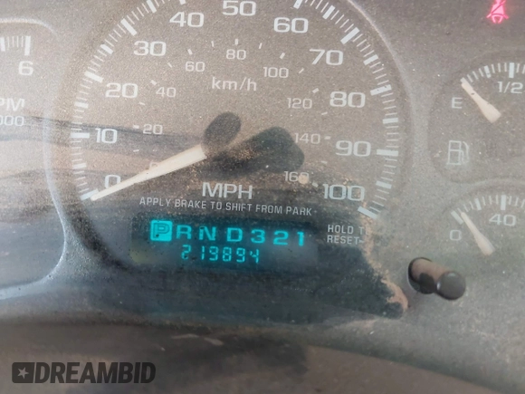 2002 Chevrolet Tahoe LS with VIN 1GNEC13Z82R272668, listed as a IAAI auction lot 42069818 with 219,894 mi miles and . Bid and sale history available at DreamBid. Image 7.