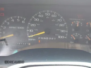 1999 GMC Suburban with VIN 3GKFK16R2XG501319, listed as a IAAI auction lot 42491117 with 231,561 mi miles and . Bid and sale history available at DreamBid. Image 7.