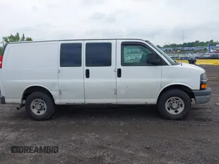 2013 Chevrolet Express Cargo с VIN 1GCWGFCA5D1105758, выставлен на аукционе IAAI как лот 42644553 с пробегом 209 801 миль миль и . История ставок и продаж доступна на DreamBid. Изображение 13.