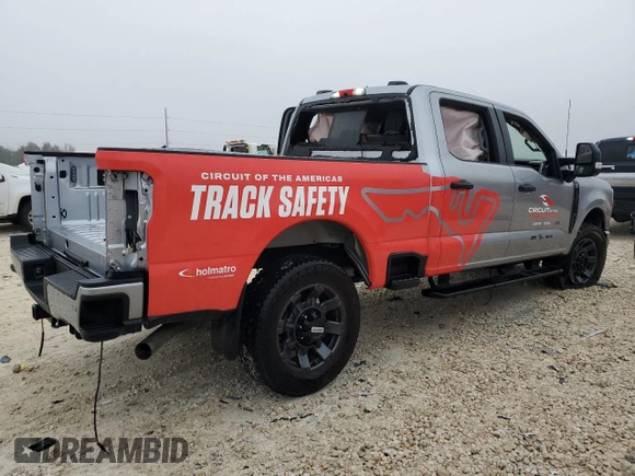 2024 Ford Super Duty F-250 SRW XL with VIN 1FT8W2BA5REC59750, listed as a Copart auction lot 42229235 with 2,724 mi miles and Salvage Title. Bid and sale history available at carsss.com. Image 3.
