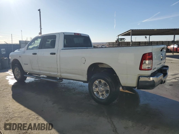 2024 Ram 2500 Big Horn z VIN 3C6UR5JL3RG337551, wystawiony jako Copart lot #47143015 z przebiegiem 12 473 mil mil oraz Czysty tytuł • Clean title. Historia ofert i sprzedaży dostępna na DreamBid. Obrazek 2.