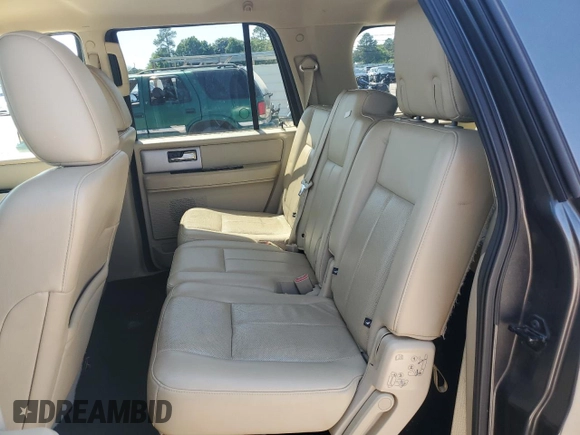 2017 Ford Expedition Max Limited с VIN 1FMJK1KT7HEA61805, выставлен на аукционе Copart как лот 52711135 с пробегом 121 896 миль миль и Списание • Salvage title. История ставок и продаж доступна на DreamBid. Изображение 11.