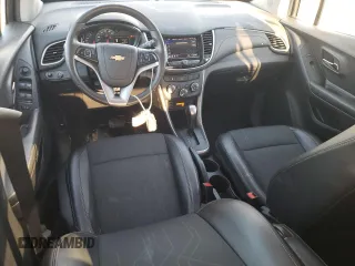 2022 Chevrolet Trax LT with VIN KL7CJLSMXNB518332, listed as a Copart auction lot 43560825 with 17,763 mi miles and Salvage Title. Bid and sale history available at carsss.com. Image 8.