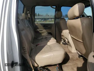 2003 Ford F-150 XLT with VIN 1FTRW07653KB64255, listed as a Copart auction lot 48341125 with 324,912 mi miles and Salvage Title. Bid and sale history available at carsss.com. Image 10.