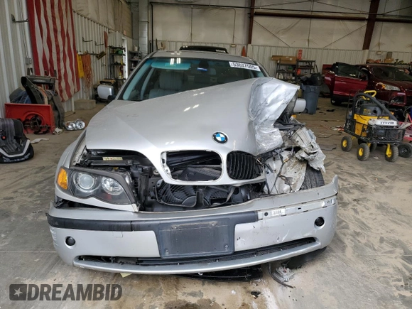 2003 BMW 3 Series 325i with VIN WBAET37413NJ29666, listed as a Copart auction lot 53637505 with 0 mi miles and Non Repairable. Bid and sale history available at carsss.com. Image 5.