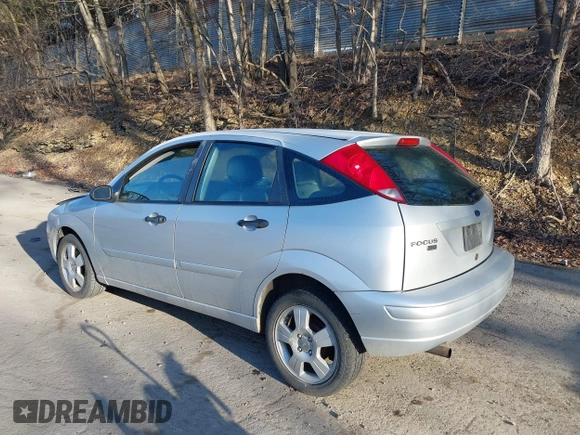 2007 Ford Focus S with VIN 1FAFP37N27W293597, listed as a IAAI auction lot 41866480 with 120,028 mi miles and . Bid and sale history available at carsss.com. Image 3.