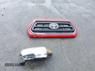 2020 Toyota Tacoma SR5 z VIN 3TMAZ5CN7LM128932, wystawiony jako IAAI lot #42220739 z przebiegiem 22 197 mil mil oraz . Historia ofert i sprzedaży dostępna na DreamBid. Obrazek 12.