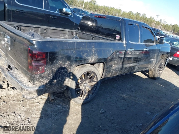 2015 Chevrolet Silverado 1500 LS with VIN 1GCRCPEC0FZ309143, listed as a IAAI auction lot 41433445 with 105,947 mi miles. Bid and sale history available at carsss.com. Image 4.