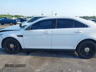 2017 Ford Police Interceptor with VIN 1FAHP2L80HG133684, listed as a IAAI auction lot 42018737 with 43,381 mi miles and . Bid and sale history available at DreamBid. Image 14.
