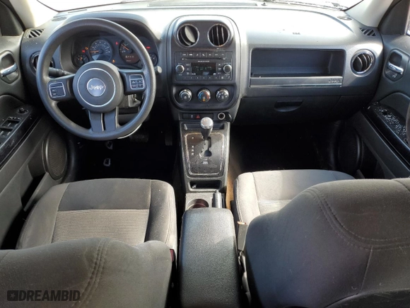 2016 Jeep Patriot Sport with VIN 1C4NJPBB6GD601720, listed as a Copart auction lot 46074725 with 184,698 mi miles and Salvage Title. Bid and sale history available at carsss.com. Image 8.