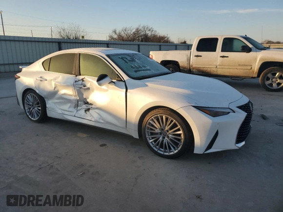 2022 Lexus IS with VIN JTHDA1D28N5118399, listed as a Copart auction lot 87113994 with 33,590 mi miles and Salvage Title. Bid and sale history available at carsss.com. Image 4.