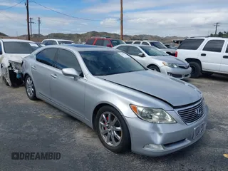 2009 Lexus LS 460 with VIN JTHBL46F495086639, listed as a IAAI auction lot 41188381 with 141,302 mi miles. Bid and sale history available at carsss.com. Image 1.