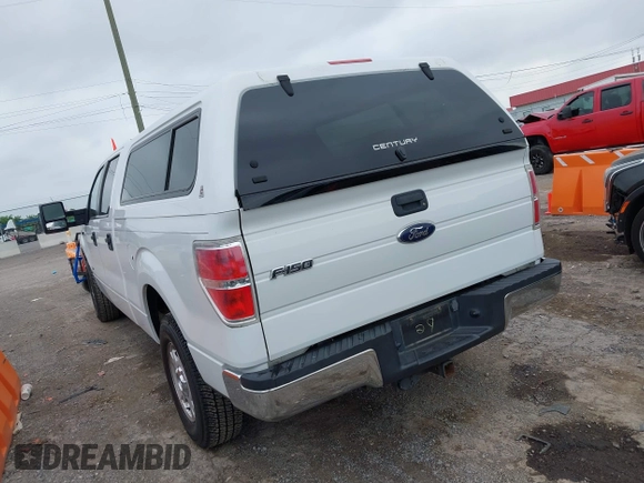 2014 Ford F-150 XL with VIN 1FTFW1ET8EFB33627, listed as a IAAI auction lot 42170252 with 173,886 mi miles. Bid and sale history available at carsss.com. Image 3.