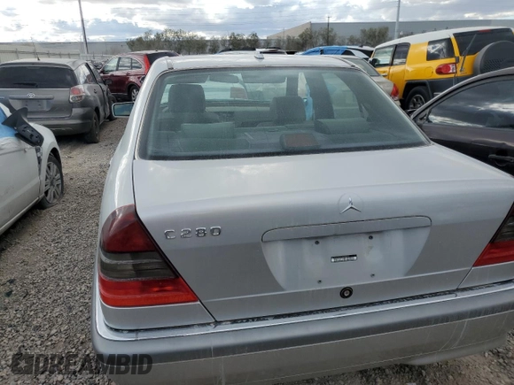 2000 Mercedes-Benz C 230/260/280/320 z VIN WDBHA29G8YA830399, wystawiony jako Copart lot #86919894 z przebiegiem 89 183 mil mil oraz Nie do naprawy • Non repairable. Historia ofert i sprzedaży dostępna na DreamBid. Obrazek 6.
