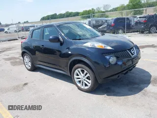 2013 Nissan Juke S z VIN JN8AF5MV7DT225630, wystawiony jako IAAI lot #42510914 z przebiegiem 101 342 mil mil oraz . Historia ofert i sprzedaży dostępna na DreamBid. Obrazek 1.