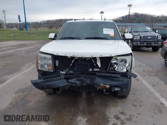 2005 Cadillac Escalade z VIN 1GYEK63N25R190908, wystawiony jako IAAI lot #41882135 z przebiegiem 243 333 mil mil oraz . Historia ofert i sprzedaży dostępna na DreamBid. Obrazek 6.