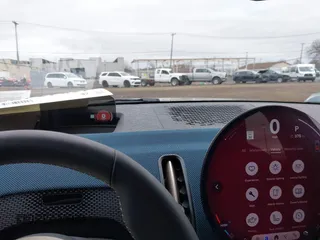2025 MINI Countryman S z VIN WMZ23GA06S7P27483, wystawiony jako IAAI lot #42043477 z przebiegiem 3 781 mil mil oraz . Historia ofert i sprzedaży dostępna na DreamBid. Obrazek 7.