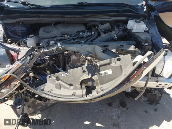 2022 Toyota Sienna LE z VIN 5TDKRKEC0NS101136, wystawiony jako IAAI lot #42141395 z przebiegiem 38 278 mil mil oraz . Historia ofert i sprzedaży dostępna na DreamBid. Obrazek 10.