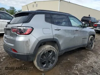 2021 Jeep Compass Latitude z VIN 3C4NJCBB2MT532314, wystawiony jako Copart lot #79363064 z przebiegiem 55 329 mil mil oraz Szkoda całkowita • Salvage title. Historia ofert i sprzedaży dostępna na DreamBid. Obrazek 3.