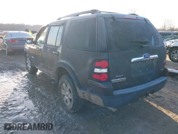 2007 Ford Explorer XLT with VIN 1FMEU73EX7UA62871, listed as a IAAI auction lot 41781660 with 147,494 mi miles. Bid and sale history available at carsss.com. Image 3.