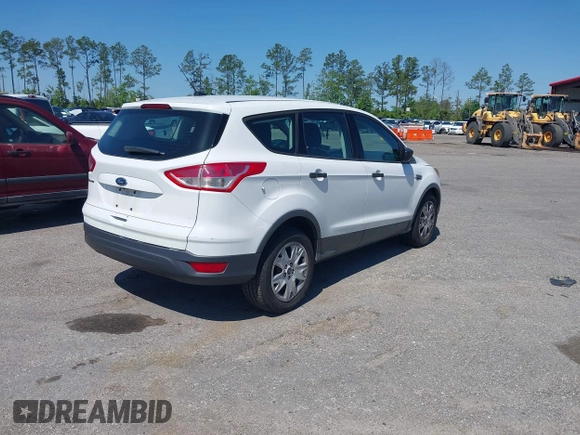2016 Ford Escape S with VIN 1FMCU0F76GUA13517, listed as a IAAI auction lot 41974241 with 209,527 mi miles. Bid and sale history available at carsss.com. Image 4.