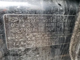 2004 Hyundai XG with VIN KMHFU45E94A332587, listed as a Copart auction lot 60899113 with 206,716 mi miles and Clean Title. Bid and sale history available at carsss.com. Image 12.