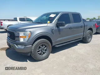 2021 Ford F-150 XL z VIN 1FTEW1CP3MKD15193, wystawiony jako IAAI lot #41984460 z przebiegiem 74 202 mil mil oraz . Historia ofert i sprzedaży dostępna na DreamBid. Obrazek 2.