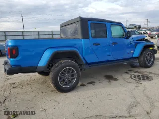 2023 Jeep Gladiator Overland with VIN 1C6HJTFG1PL515353, listed as a Copart auction lot 88072265 with 32,301 mi miles and Salvage Title. Bid and sale history available at carsss.com. Image 3.