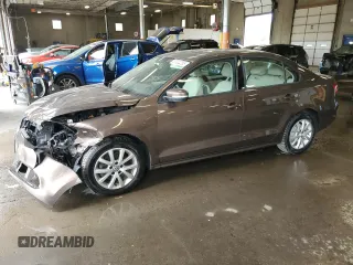 2011 Volkswagen Jetta SE z VIN 3VWDX7AJ6BM380259, wystawiony jako Copart lot #57302255 z przebiegiem 97 814 mil mil oraz Szkoda całkowita • Salvage title. Historia ofert i sprzedaży dostępna na DreamBid. Obrazek 1.