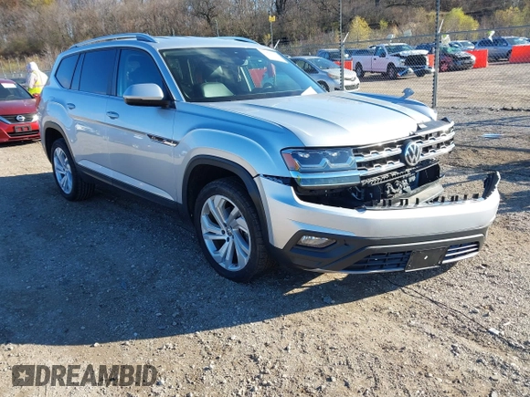 2018 Volkswagen Atlas SE with VIN 1V2DR2CA5JC533628, listed as a IAAI auction lot 40849747 with 109,838 mi miles and . Bid and sale history available at DreamBid. Image 1.