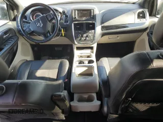 2019 Dodge Grand Caravan SXT with VIN 2C4RDGCG8KR724184, listed as a Copart auction lot 51268545 with 112,576 mi miles and Salvage Title. Bid and sale history available at DreamBid. Image 8.