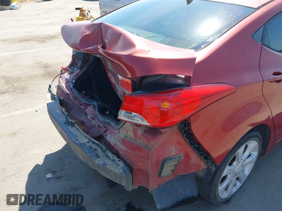 2012 Hyundai Elantra GLS с VIN KMHDH4AE1CU481672, выставлен на аукционе IAAI как лот 42458328 с пробегом 109 966 миль миль и . История ставок и продаж доступна на DreamBid. Изображение 18.
