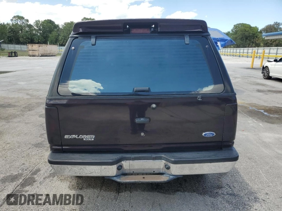 1994 Ford Explorer Eddie Bauer z VIN 1FMDU32X8RUA78299, wystawiony jako Copart lot #56735765 z przebiegiem 678 821 mil mil oraz Szkoda całkowita • Salvage title. Historia ofert i sprzedaży dostępna na DreamBid. Obrazek 6.