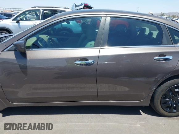 2015 Nissan Altima SL z VIN 1N4AL3AP1FC222925, wystawiony jako IAAI lot #42504682 z przebiegiem 104 012 mil mil oraz . Historia ofert i sprzedaży dostępna na DreamBid. Obrazek 14.