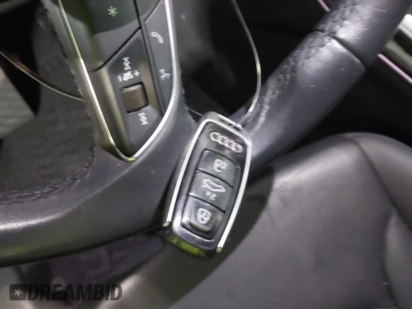 2023 Audi Q7 Premium Plus с VIN WA1LXBF76PD002387, выставлен на аукционе IAAI как лот 41307681 с пробегом 27 674 миль миль и . История ставок и продаж доступна на DreamBid. Изображение 11.