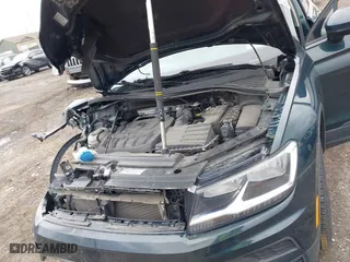 2019 Volkswagen Tiguan S with VIN 3VV0B7AX8KM178139, listed as a IAAI auction lot 41860225 with 97,980 mi miles. Bid and sale history available at carsss.com. Image 10.