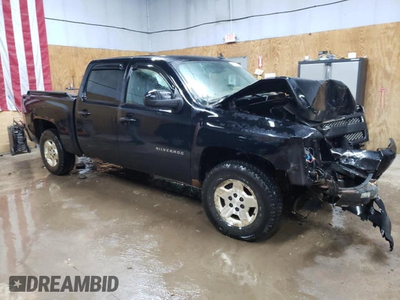 2011 Chevrolet Silverado 1500 LT with VIN 3GCPKSE38BG336386, listed as a Copart auction lot 80490004 with 118,978 mi miles and Clean Title. Bid and sale history available at carsss.com. Image 4.
