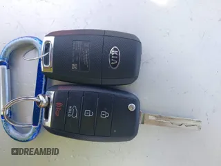 2017 Kia Sorento LX z VIN 5XYPG4A32HG210423, wystawiony jako IAAI lot #42283318 z przebiegiem 135 063 mil mil oraz . Historia ofert i sprzedaży dostępna na DreamBid. Obrazek 11.