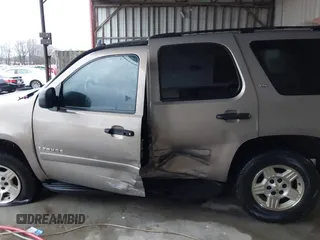 2007 Chevrolet Tahoe LTZ с VIN 1GNFC130X7R290280, выставлен на аукционе IAAI как лот 40746392 с пробегом Не указан миль и . История ставок и продаж доступна на DreamBid. Изображение 14.