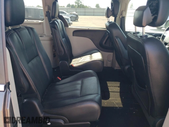 2016 Chrysler Town & Country Touring-L with VIN 2C4RC1CG6GR261131, listed as a Copart auction lot 58635234 with 109,462 mi miles and Salvage Title. Bid and sale history available at carsss.com. Image 12.