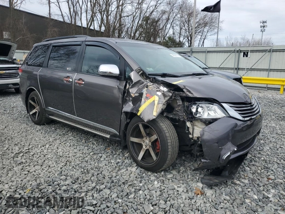 2013 Toyota Sienna XLE with VIN 5TDDK3DC4DS049917, listed as a Copart auction lot 49036775 with 283,608 mi miles and Clean Title. Bid and sale history available at DreamBid. Image 4.