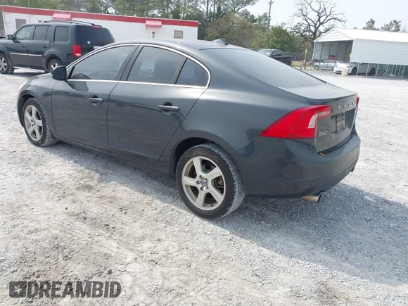 2013 Volvo S60 T5 Premier with VIN YV1612FS2D2193686, listed as a IAAI auction lot 41887293 with 100,612 mi miles. Bid and sale history available at carsss.com. Image 3.