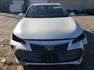 2020 Toyota Avalon Limited Hybrid z VIN 4T1D21FB7LU016408, wystawiony jako Copart lot #38932403 z przebiegiem 31 919 mil mil oraz . Historia ofert i sprzedaży dostępna na DreamBid. Obrazek 5.