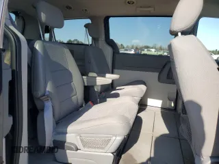 2009 Dodge Grand Caravan SE z VIN 1D8HN44E09B512488, wystawiony jako Copart lot #51506045 z przebiegiem 111 604 mil mil oraz Szkoda całkowita • Salvage title. Historia ofert i sprzedaży dostępna na DreamBid. Obrazek 12.