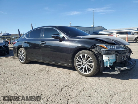 2020 Lexus ES 300h z VIN 58AD21B17LU008458, wystawiony jako Copart lot #46188955 z przebiegiem 44 121 mil mil oraz Szkoda całkowita • Salvage title. Historia ofert i sprzedaży dostępna na DreamBid. Obrazek 4.